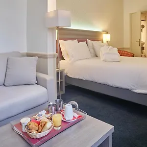 Hotel Poussin, Paris