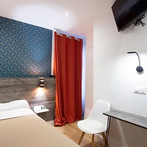 Hotel Leonard De Vinci 75011, Paris